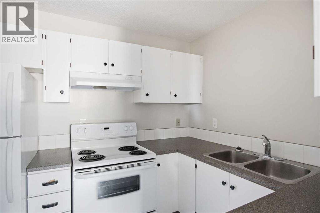 106, 6108 53 Street, Olds, Alberta  T4H 1X5 - Photo 6 - A2308274