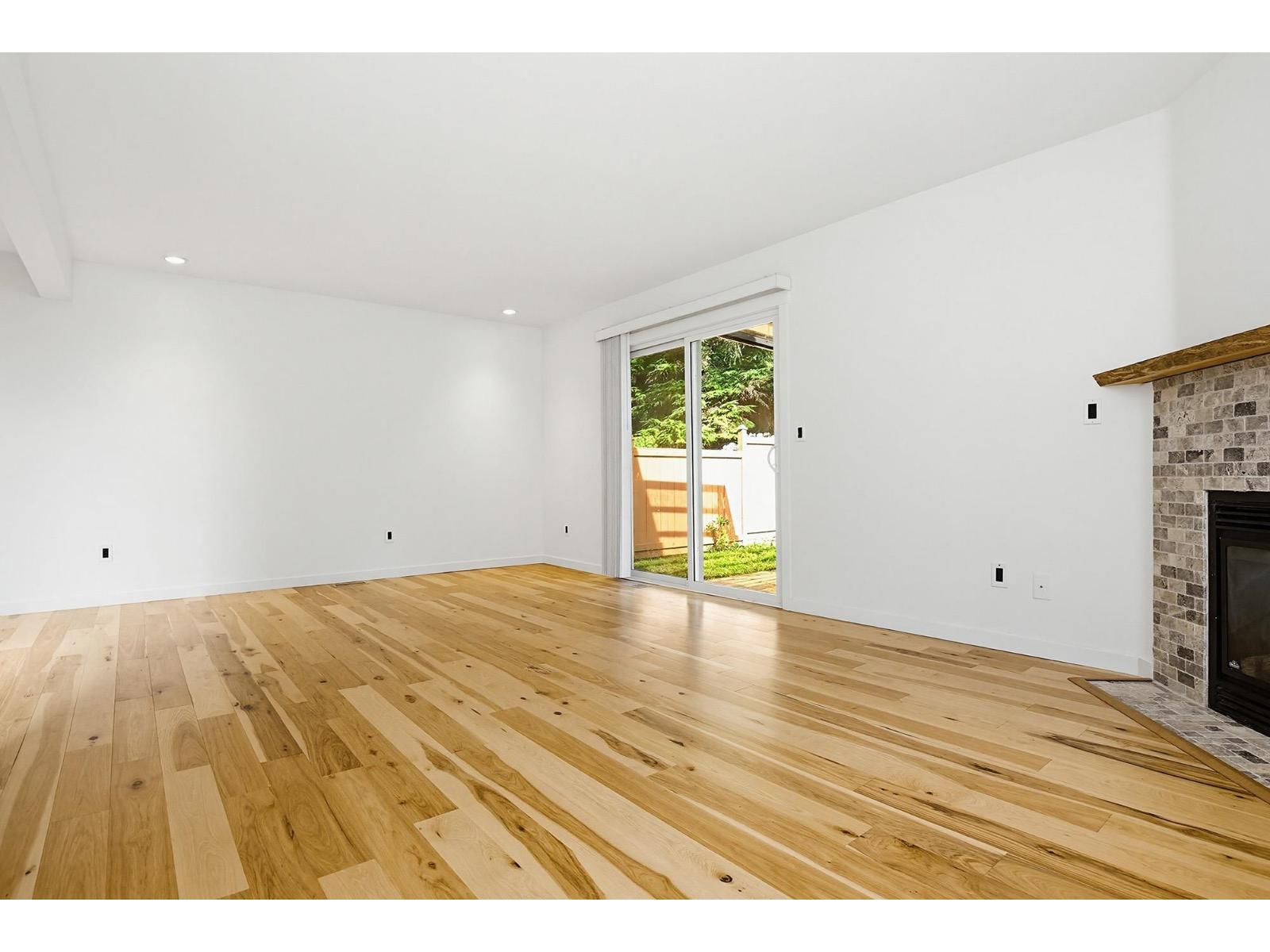 32921 3rd Avenue, Mission, British Columbia  V2V 1N2 - Photo 4 - R3117891