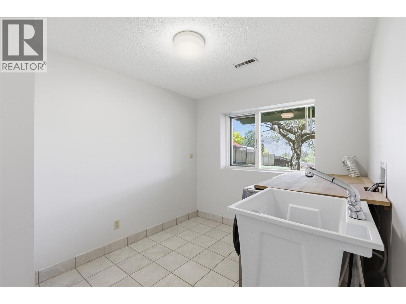 1496 Todd Road, Kamloops, British Columbia  V2C 5B5 - Photo 45 - 10383065
