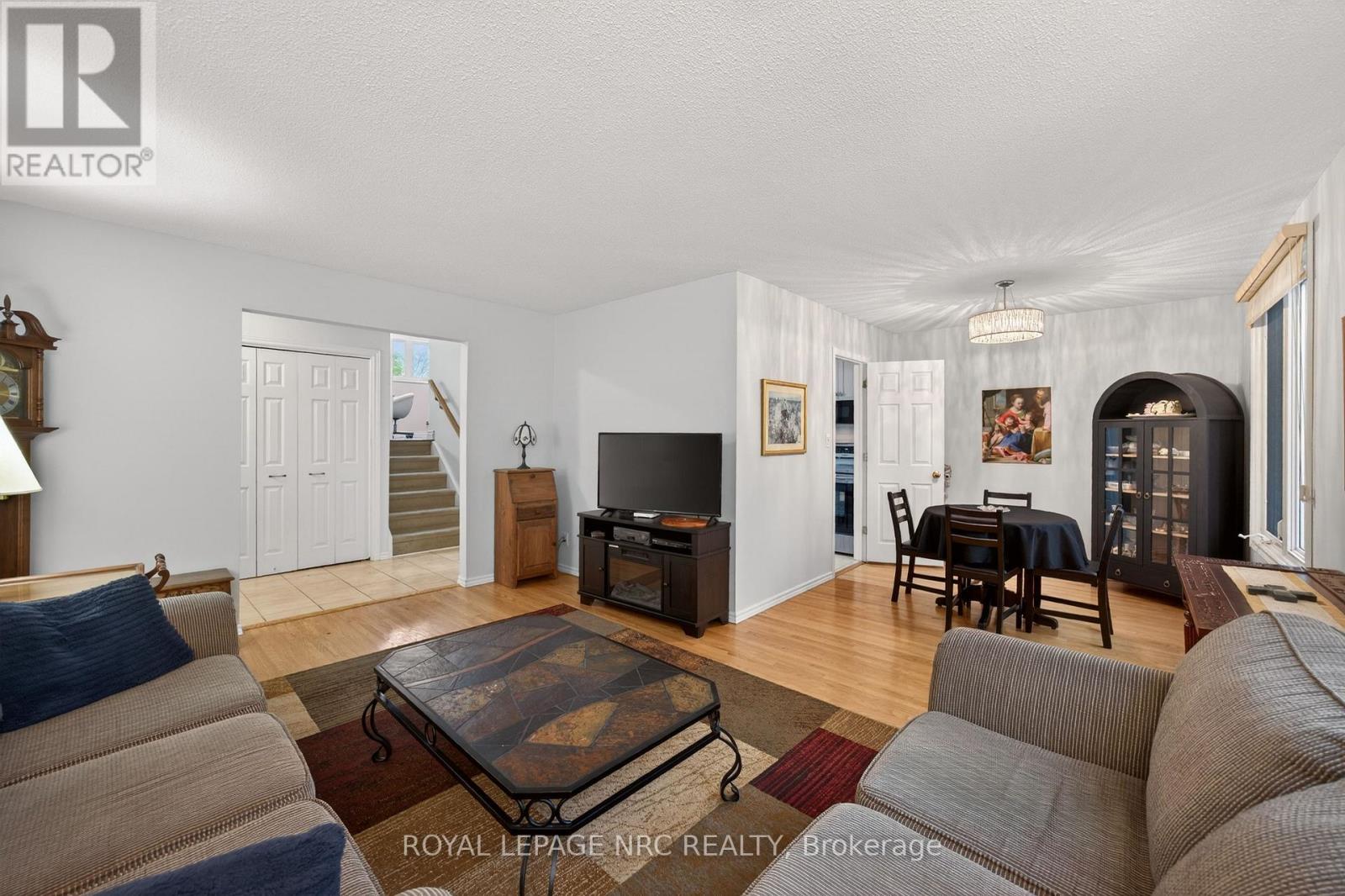 15 Carousel Circle, St. Catharines, Ontario  L2N 6C9 - Photo 14 - X13086174