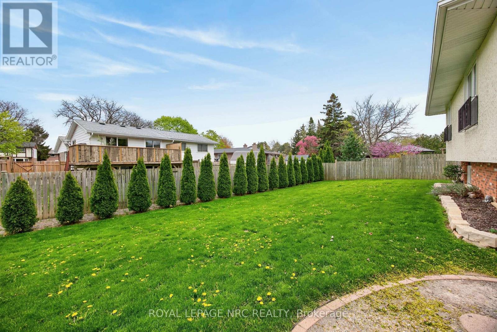15 Carousel Circle, St. Catharines, Ontario  L2N 6C9 - Photo 31 - X13086174