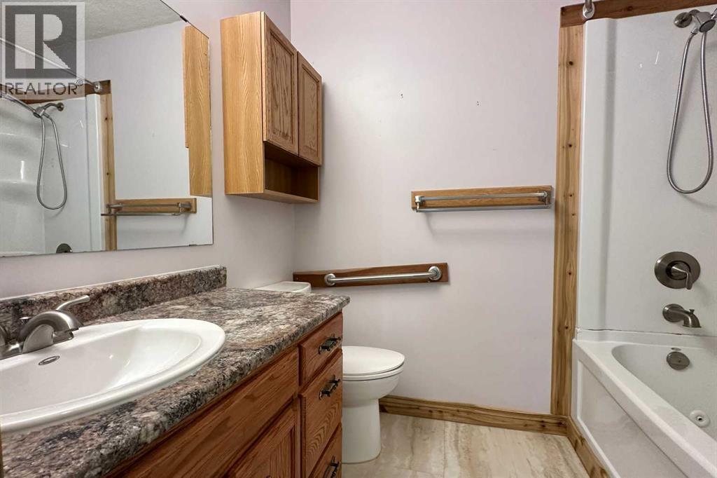 8 Isbister Avenue, Swan Hills, Alberta  T0G 2C0 - Photo 16 - A2308221