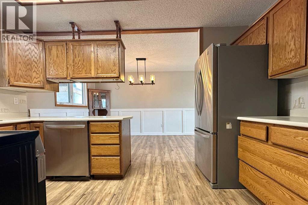 8 Isbister Avenue, Swan Hills, Alberta  T0G 2C0 - Photo 12 - A2308221