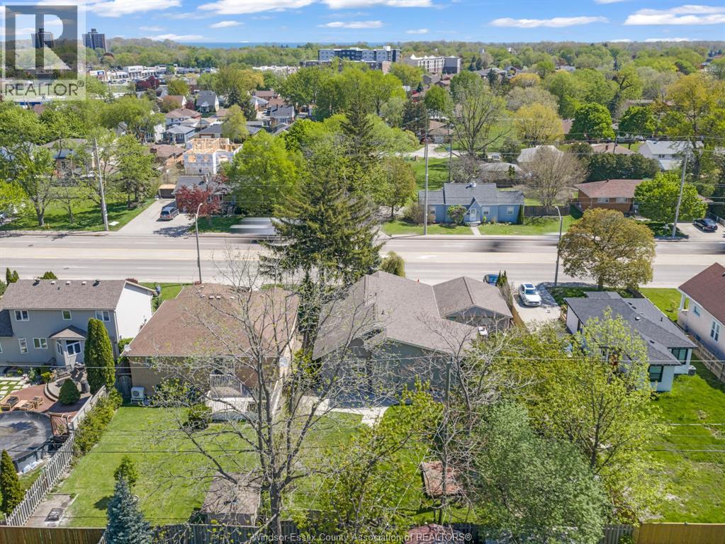 923 Lauzon Road, Windsor, Ontario  N8S 3M4 - Photo 37 - 26010228