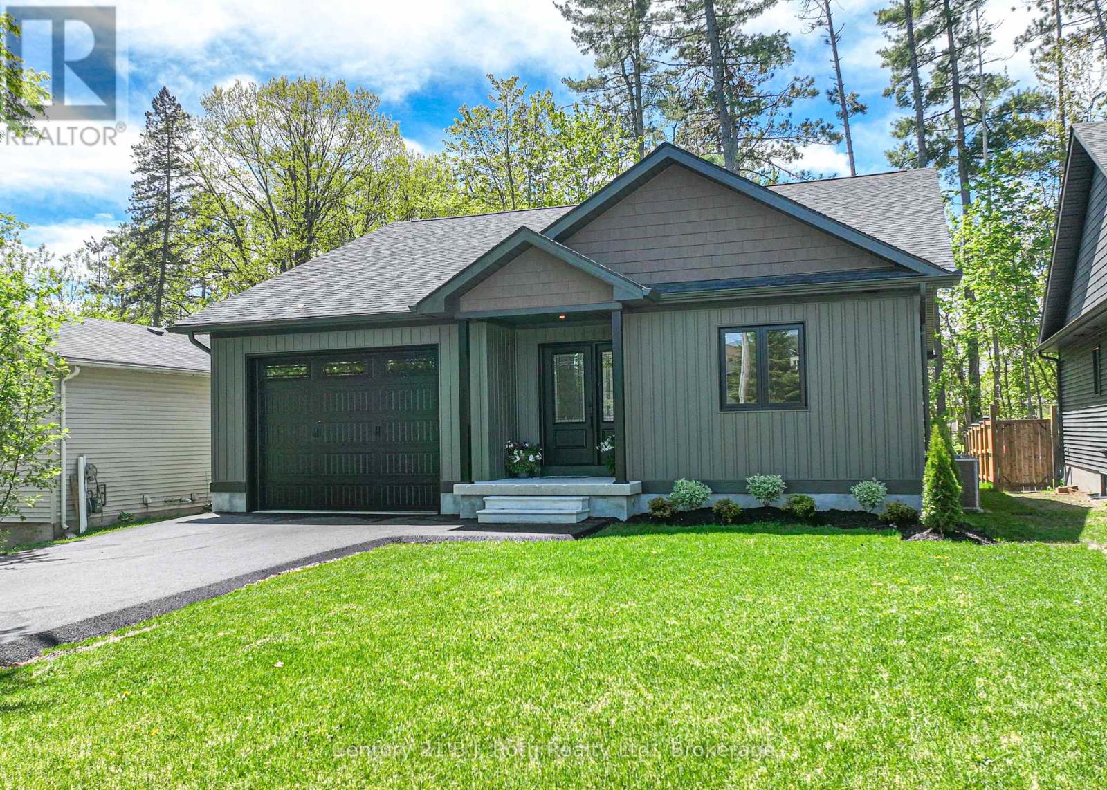 3324 Bramshott Avenue, Severn, Ontario  L3V 0V9 - Photo 3 - S13089436