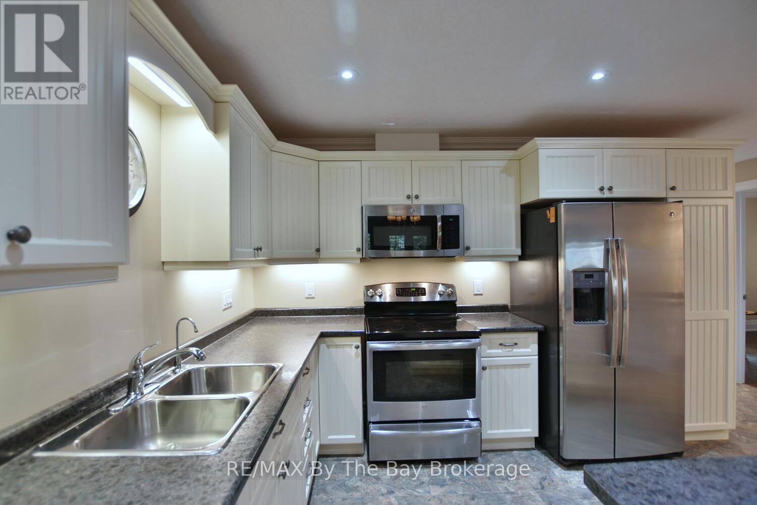 50 Clover Crescent, Wasaga Beach, Ontario  L9Z 0G4 - Photo 8 - S13089438