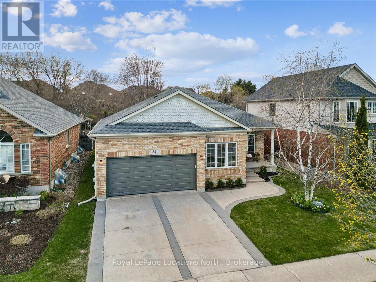 32 ALYSSA DRIVE, Collingwood, Ontario