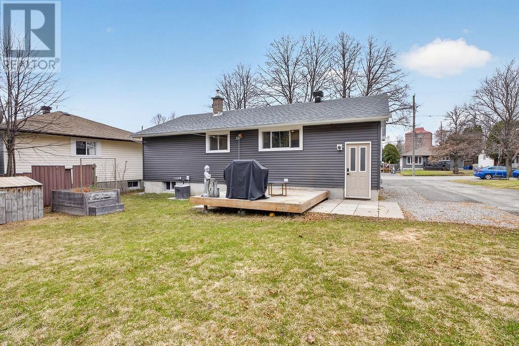 1005 Beatrice Crescent N, Sudbury, Ontario  P3A 2E8 - Photo 25 - 2127510