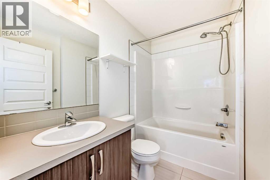 56 Auburn Bay Link Se, Calgary, Alberta  T3M 1S7 - Photo 17 - A2304841