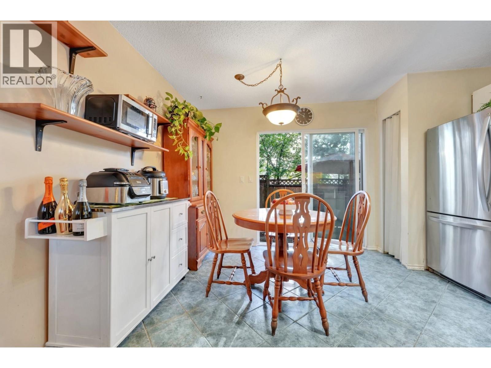202 Balmoral Place, Port Moody, British Columbia  V3H 4B9 - Photo 8 - R3114705