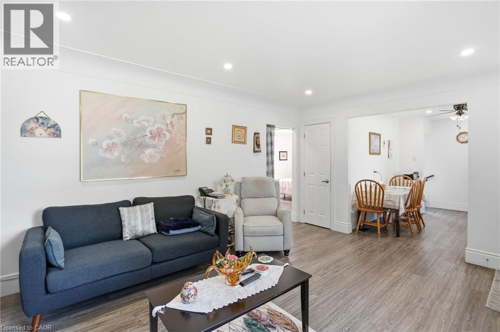 249 West 18th Street, Hamilton, Ontario  L9C 4H1 - Photo 11 - 40827510