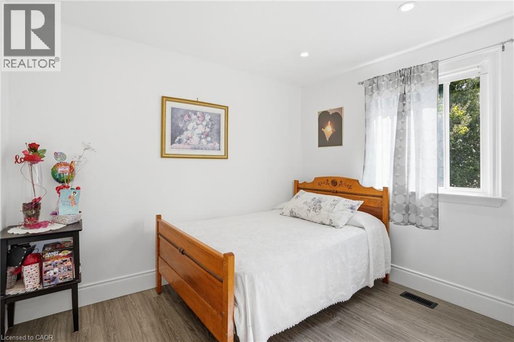 249 West 18th Street, Hamilton, Ontario  L9C 4H1 - Photo 16 - 40827510