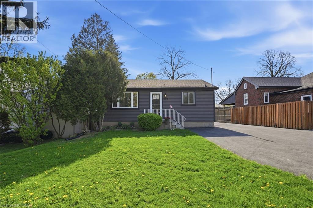 249 West 18th Street, Hamilton, Ontario  L9C 4H1 - Photo 2 - 40827510