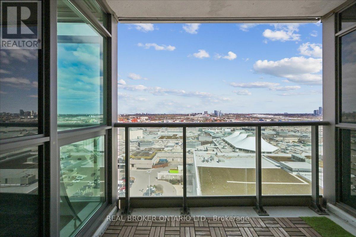 1704 - 205 Sherway Gardens Road, Toronto, Ontario  M9C 0A5 - Photo 27 - W13026508