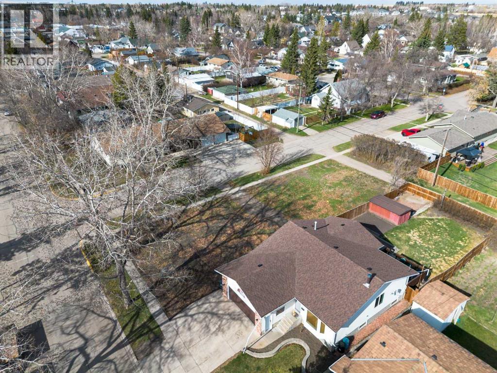 304 4 Avenue Se, Three Hills, Alberta  T0M 2A0 - Photo 7 - A2308459