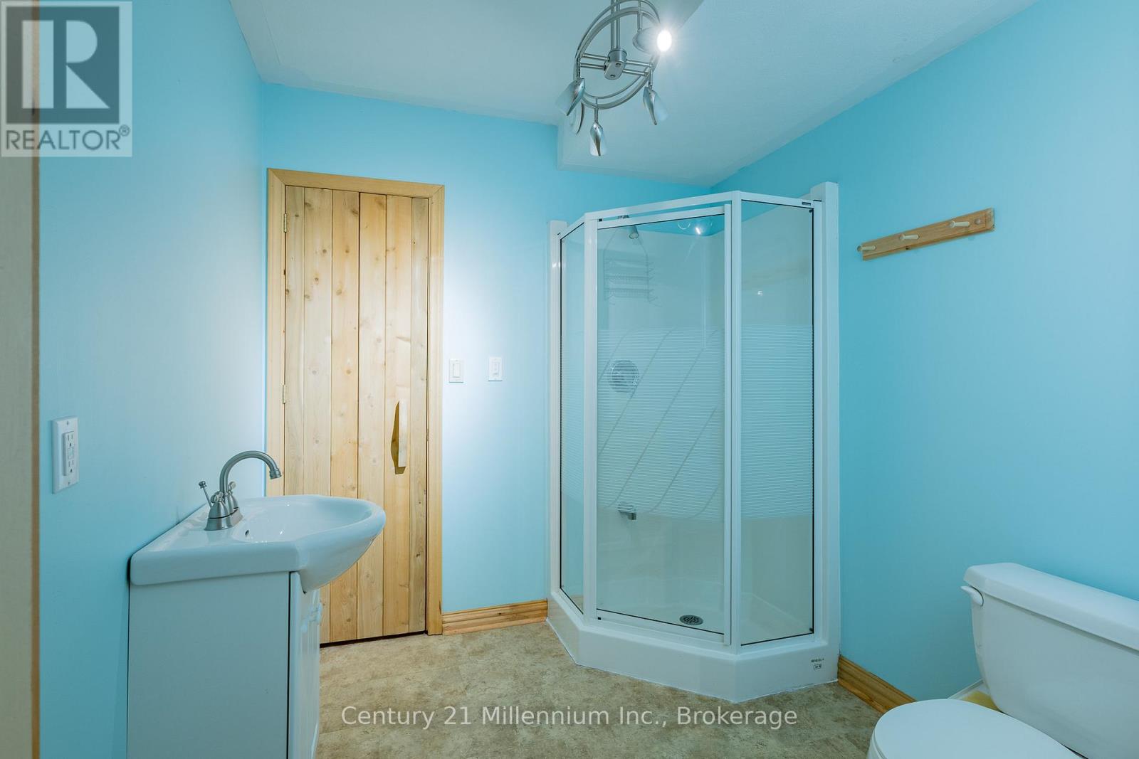 80 Lakewood Country Lane, Northern Bruce Peninsula, Ontario  N0H 1W0 - Photo 34 - X13089300