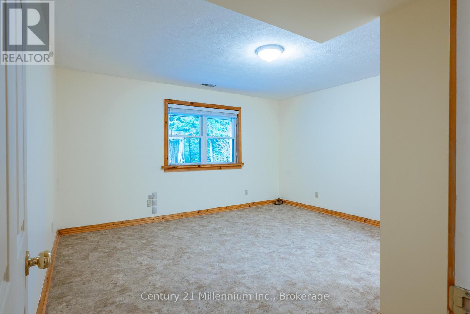 80 Lakewood Country Lane, Northern Bruce Peninsula, Ontario  N0H 1W0 - Photo 37 - X13089300
