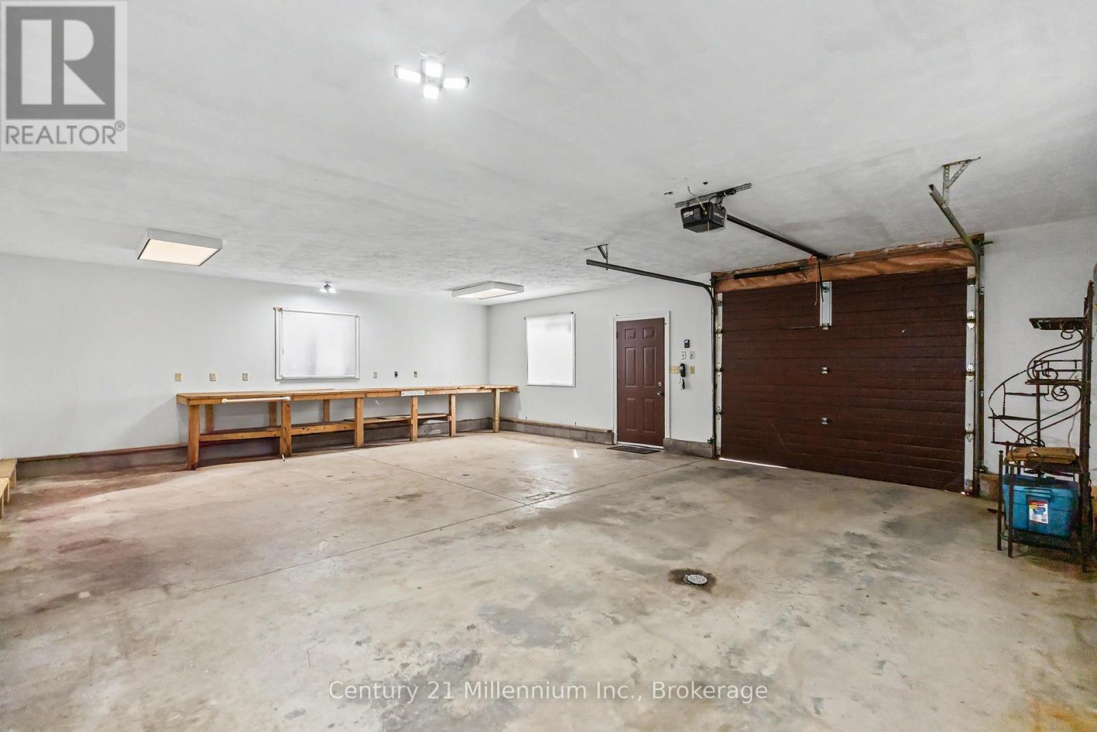 80 Lakewood Country Lane, Northern Bruce Peninsula, Ontario  N0H 1W0 - Photo 44 - X13089300