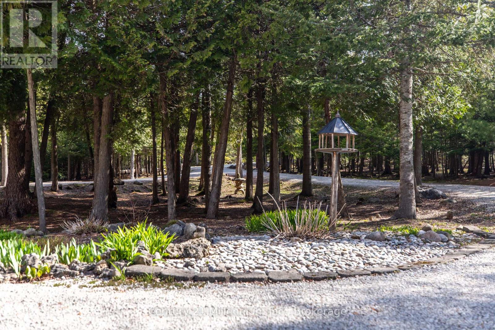 80 Lakewood Country Lane, Northern Bruce Peninsula, Ontario  N0H 1W0 - Photo 46 - X13089300
