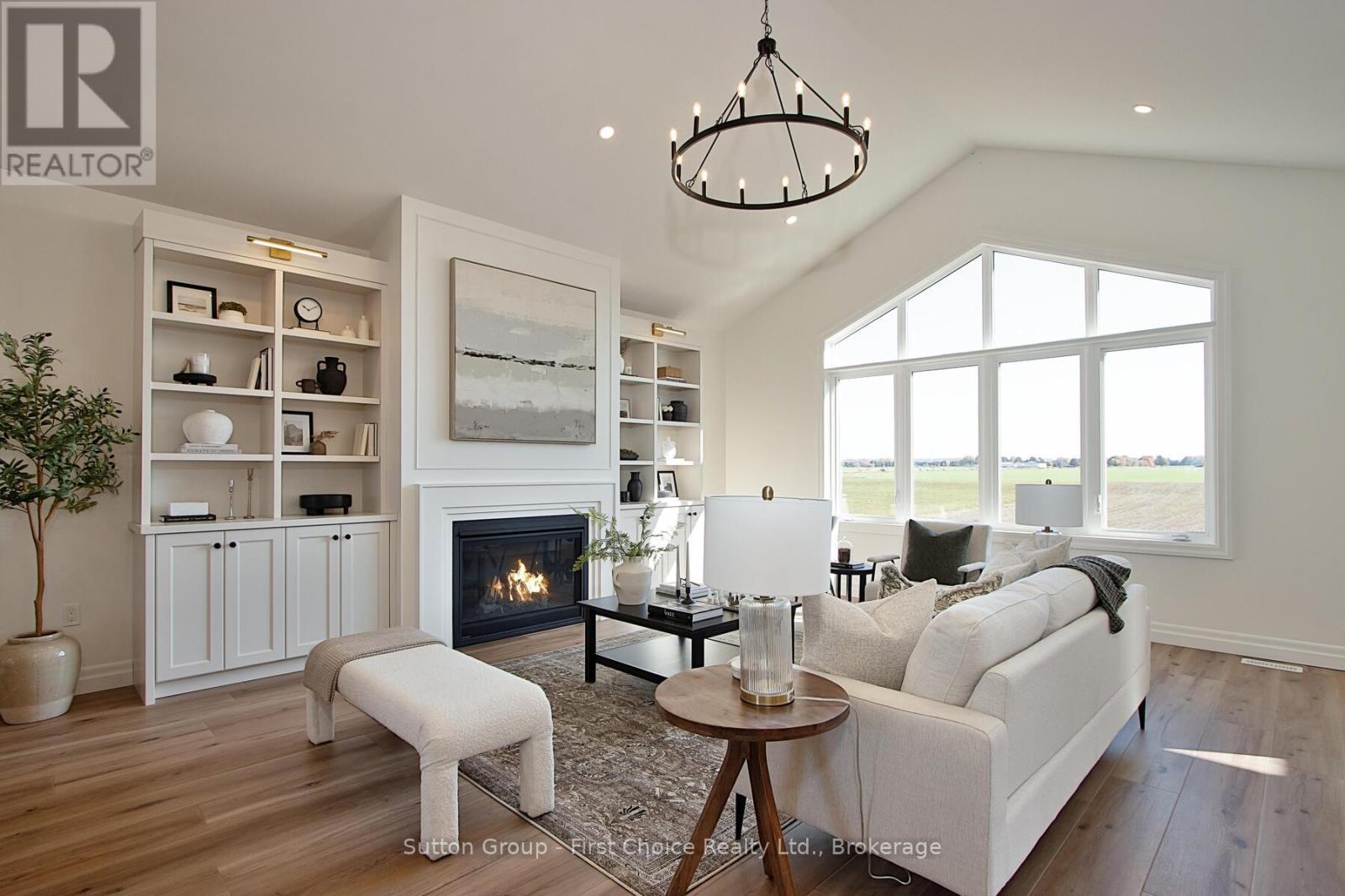 73588 Irene Crescent, Bluewater, Ontario  N0M 2T0 - Photo 3 - X13089384