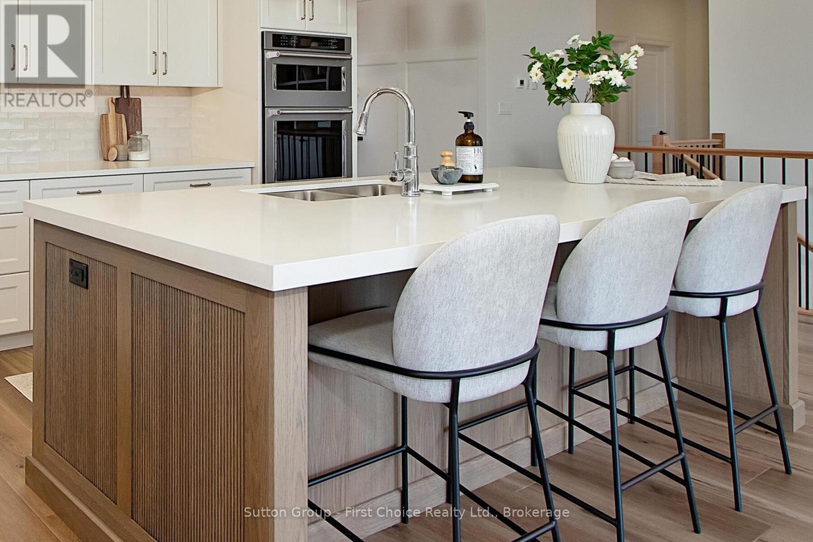 73588 Irene Crescent, Bluewater, Ontario  N0M 2T0 - Photo 6 - X13089384