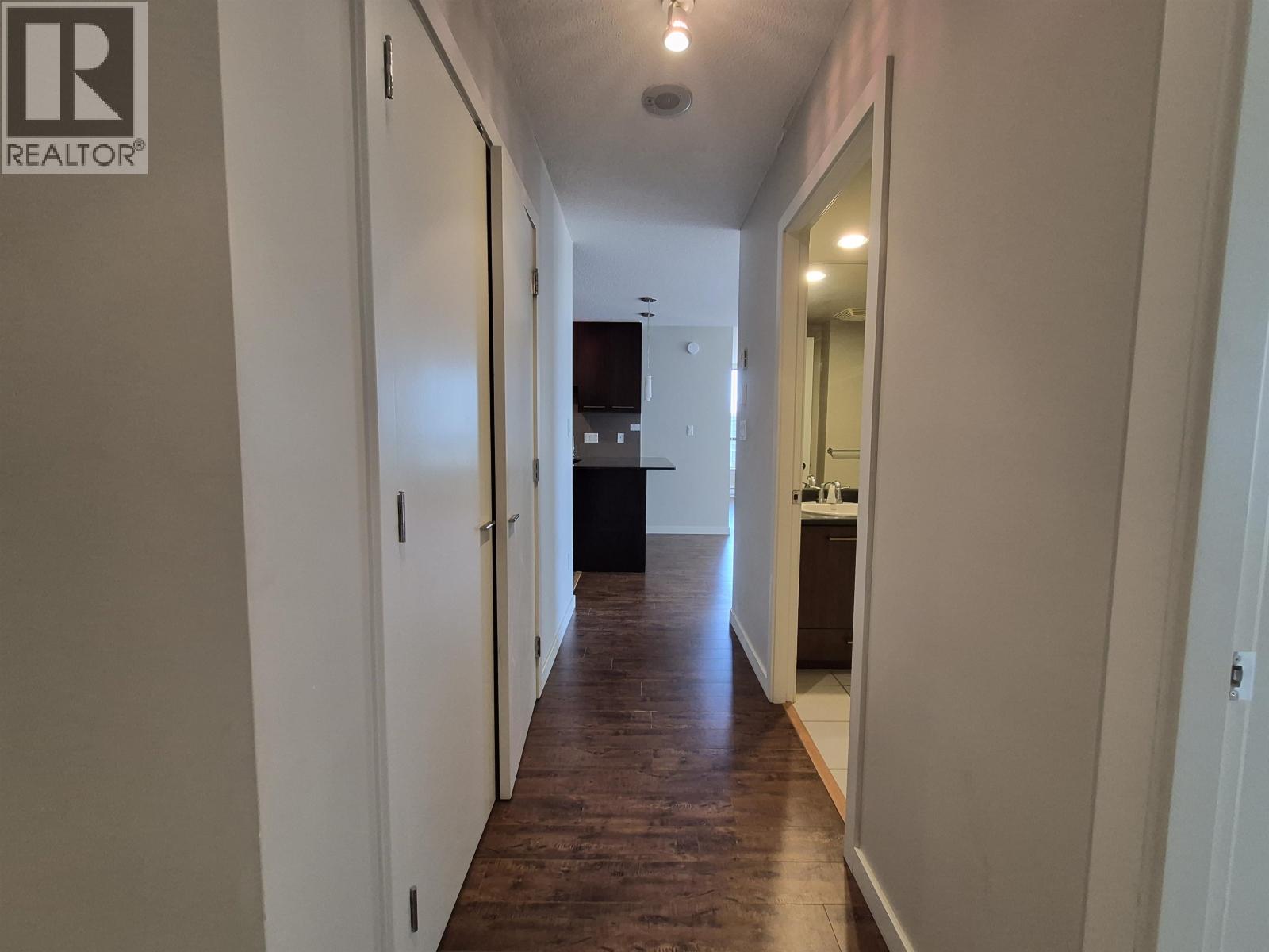1703 2979 Glen Drive, Coquitlam, British Columbia  V3B 0B2 - Photo 5 - R3120074