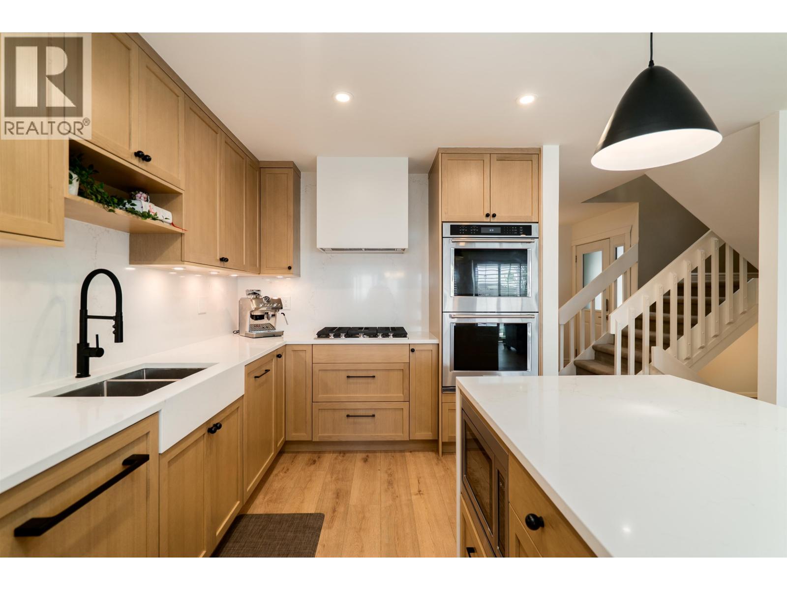 132 2721 Atlin Place, Coquitlam, British Columbia  V3C 5B1 - Photo 4 - R3120107