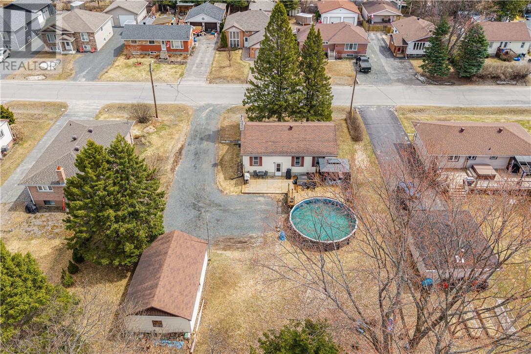 4637 Gatien Avenue, Hanmer, Ontario  P3P 1E9 - Photo 2 - 2127536