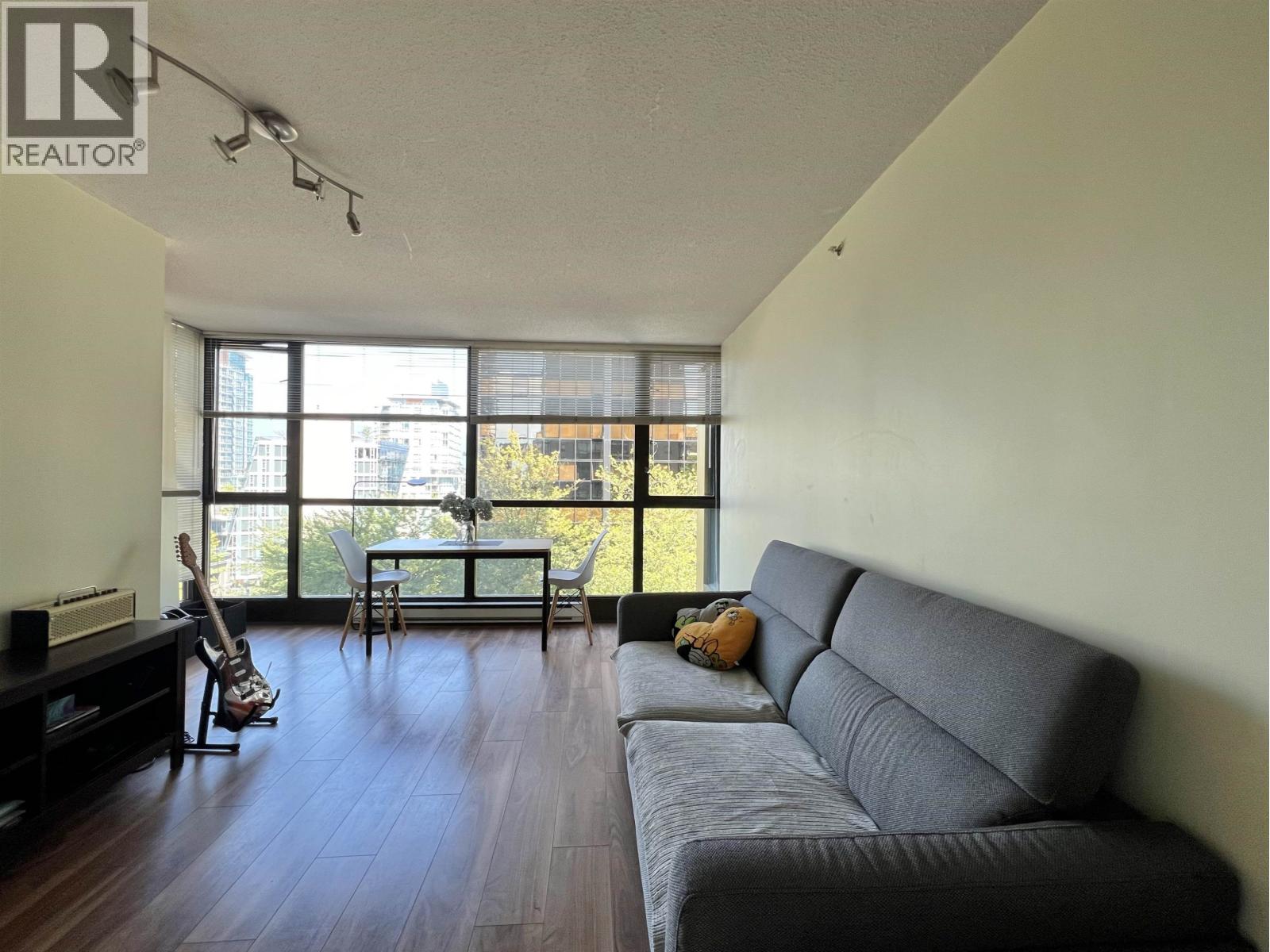 31* 1367 Alberni Street, Vancouver, British Columbia  V6E 4R9 - Photo 3 - R3120093