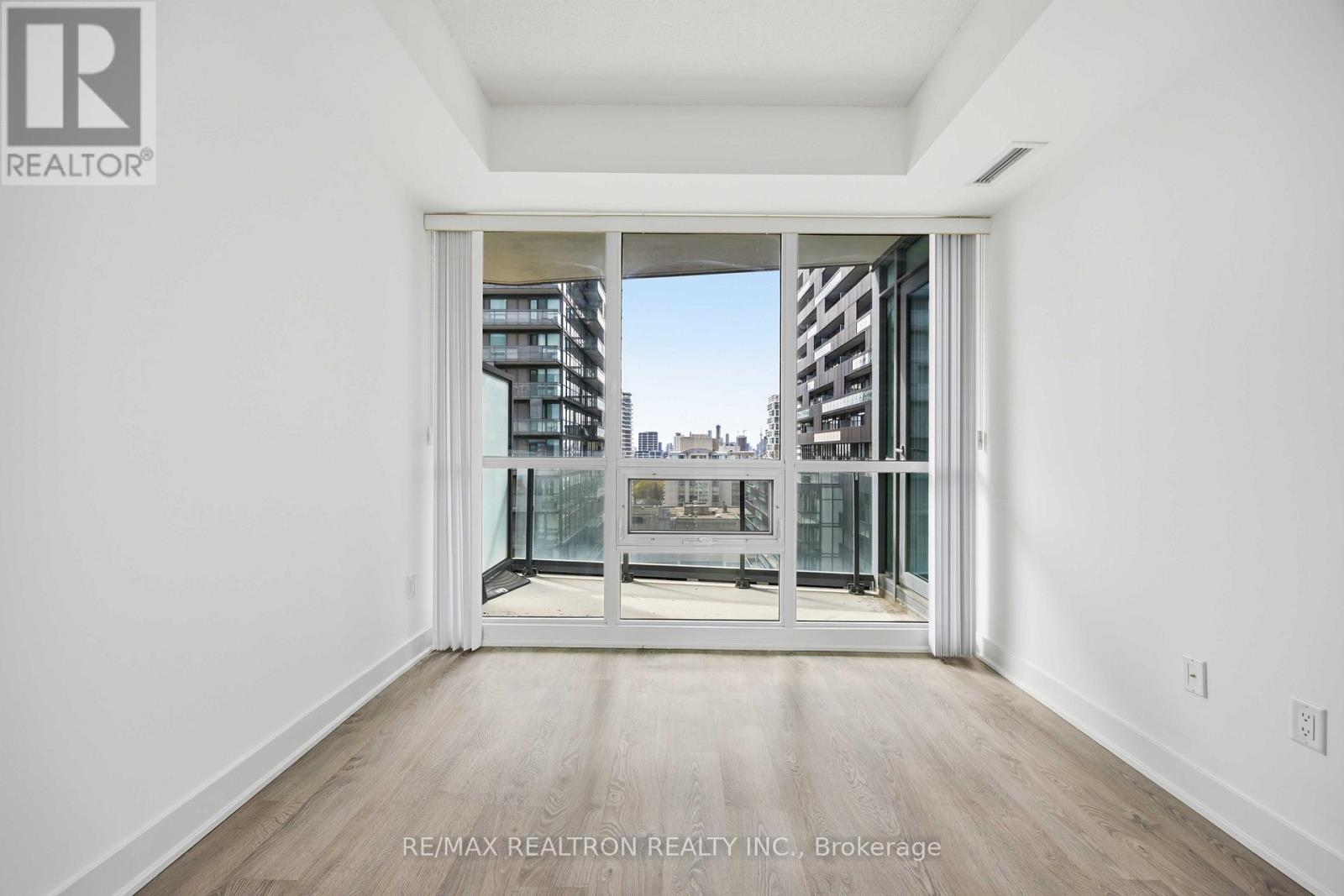1501 - 30 Roehampton Avenue, Toronto, Ontario  M4P 0B9 - Photo 13 - C13089274