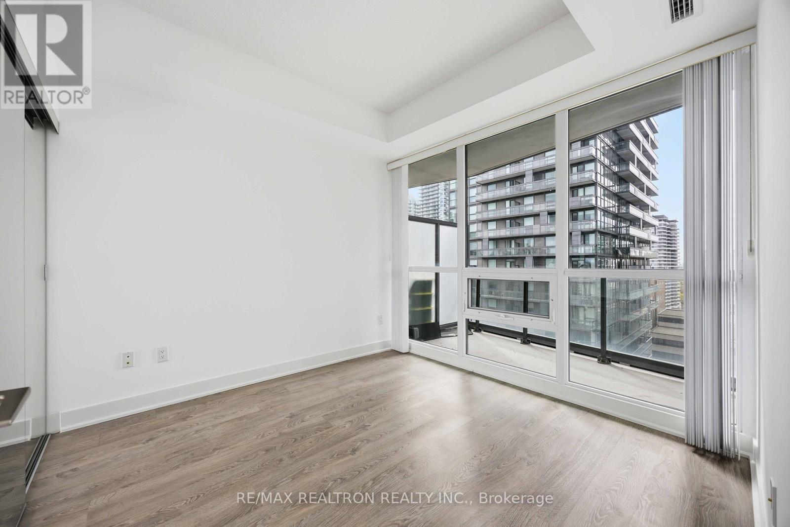 1501 - 30 Roehampton Avenue, Toronto, Ontario  M4P 0B9 - Photo 14 - C13089274