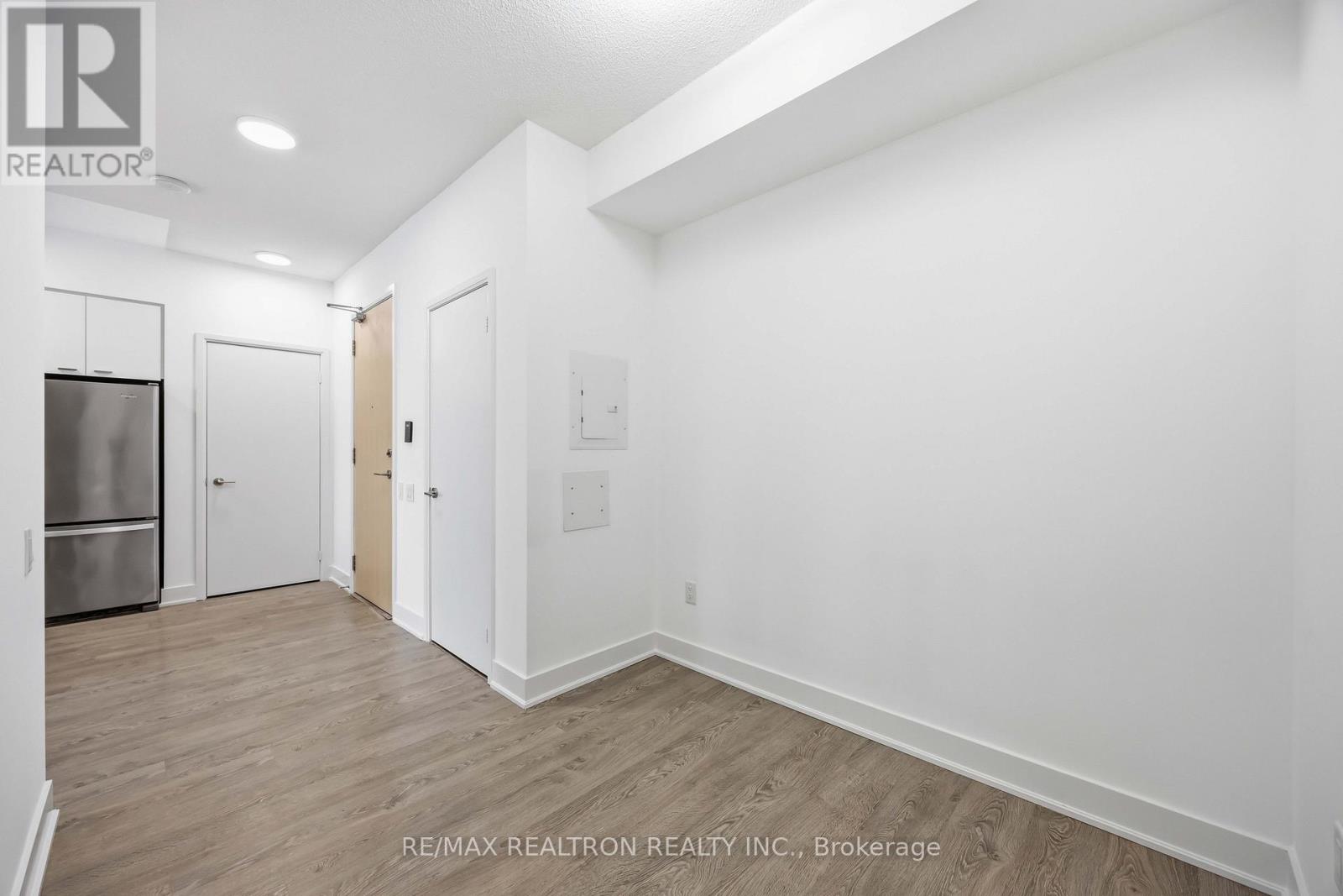 1501 - 30 Roehampton Avenue, Toronto, Ontario  M4P 0B9 - Photo 9 - C13089274