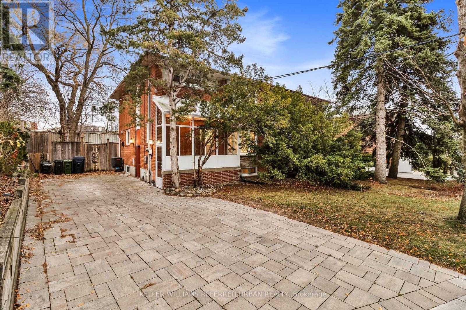 LOWER - 25 CARSCADDEN DRIVE, Toronto, Ontario