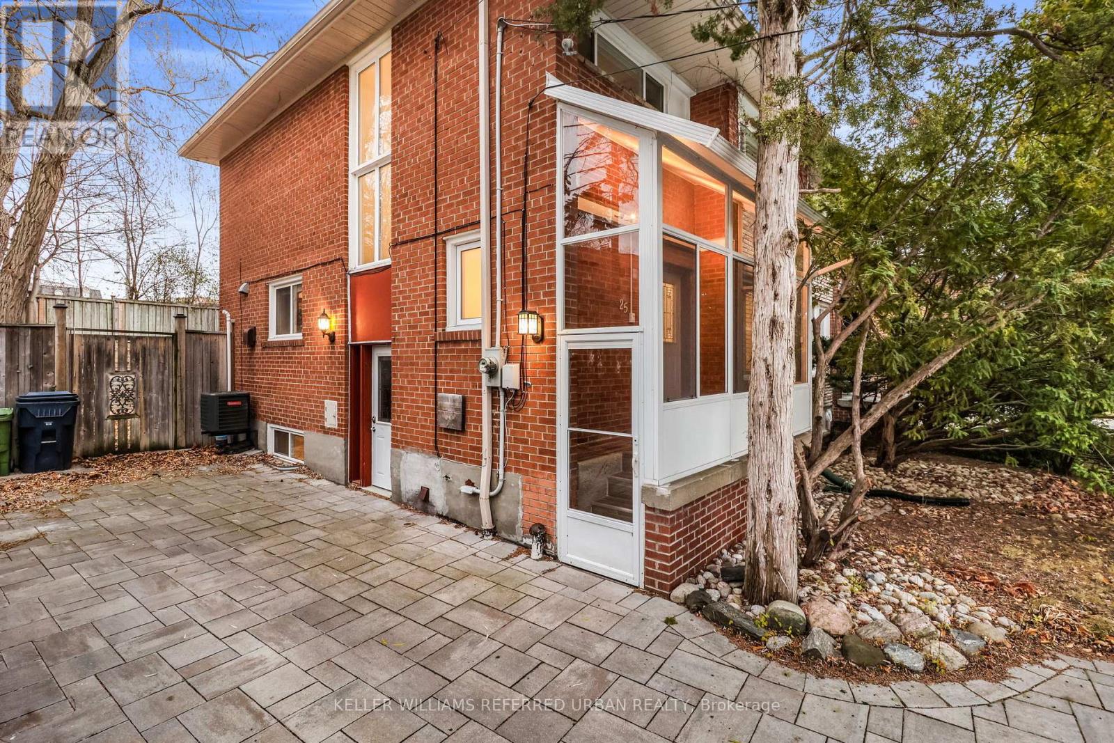 Lower - 25 Carscadden Drive, Toronto, Ontario  M2R 2A6 - Photo 2 - C13089284