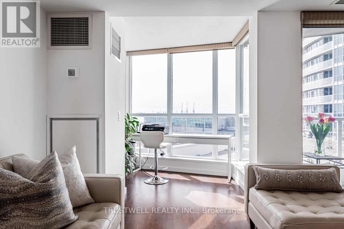 511 - 208 Queens Quay W, Toronto, Ontario  M5J 2Y5 - Photo 3 - C13089286