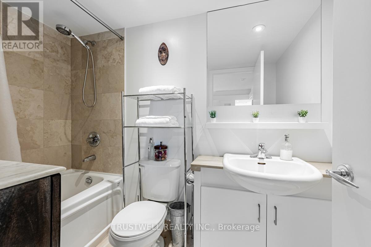 511 - 208 Queens Quay W, Toronto, Ontario  M5J 2Y5 - Photo 9 - C13089286