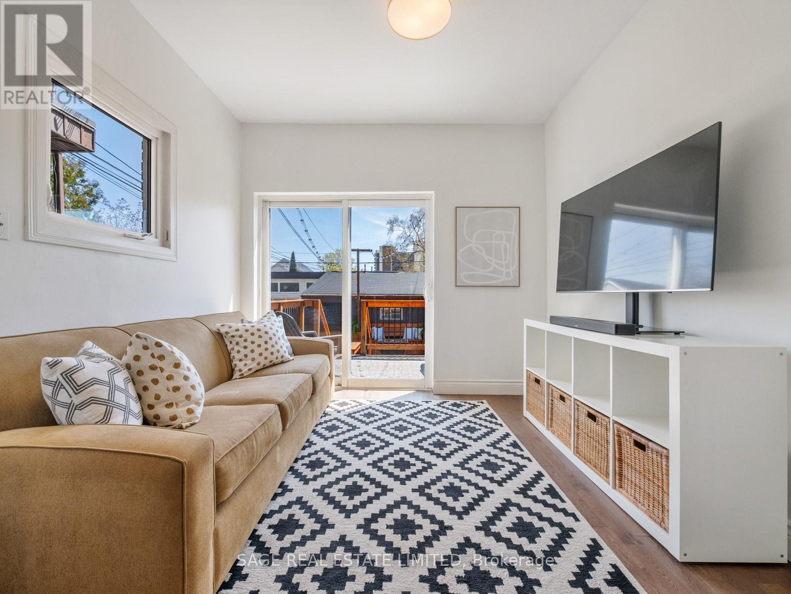 45 Shirley Street, Toronto, Ontario  M6K 1S8 - Photo 12 - C13089334