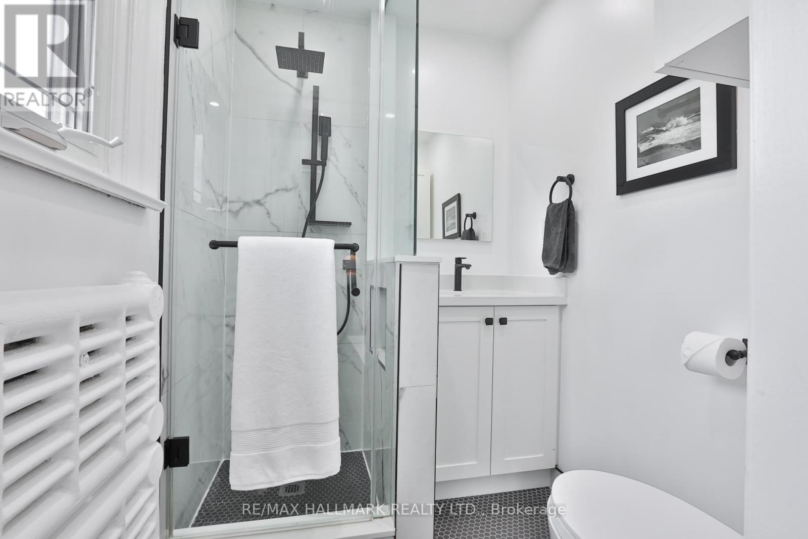 151 Chiltern Hill Road, Toronto, Ontario  M6C 3C3 - Photo 25 - C13089454