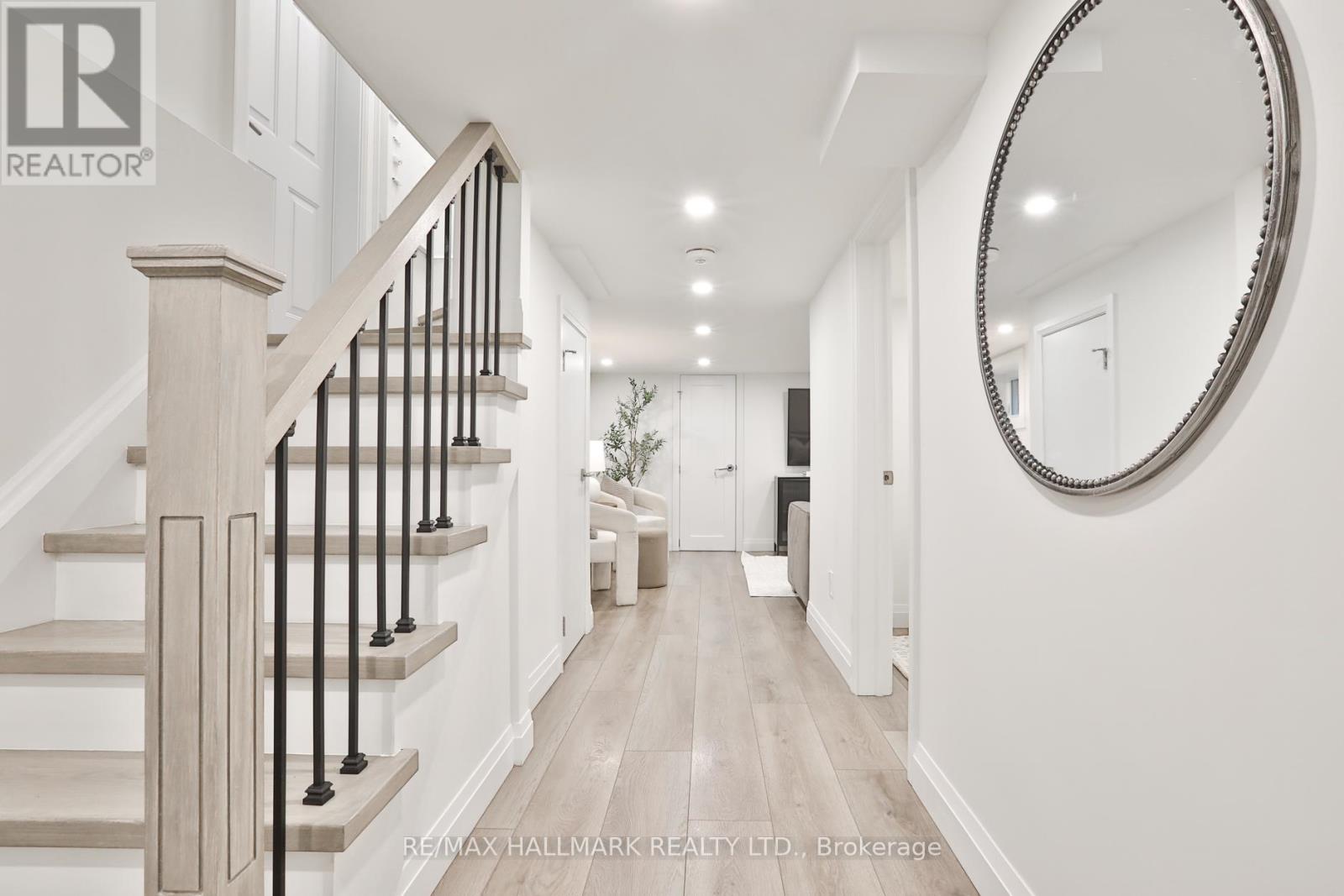 151 Chiltern Hill Road, Toronto, Ontario  M6C 3C3 - Photo 33 - C13089454
