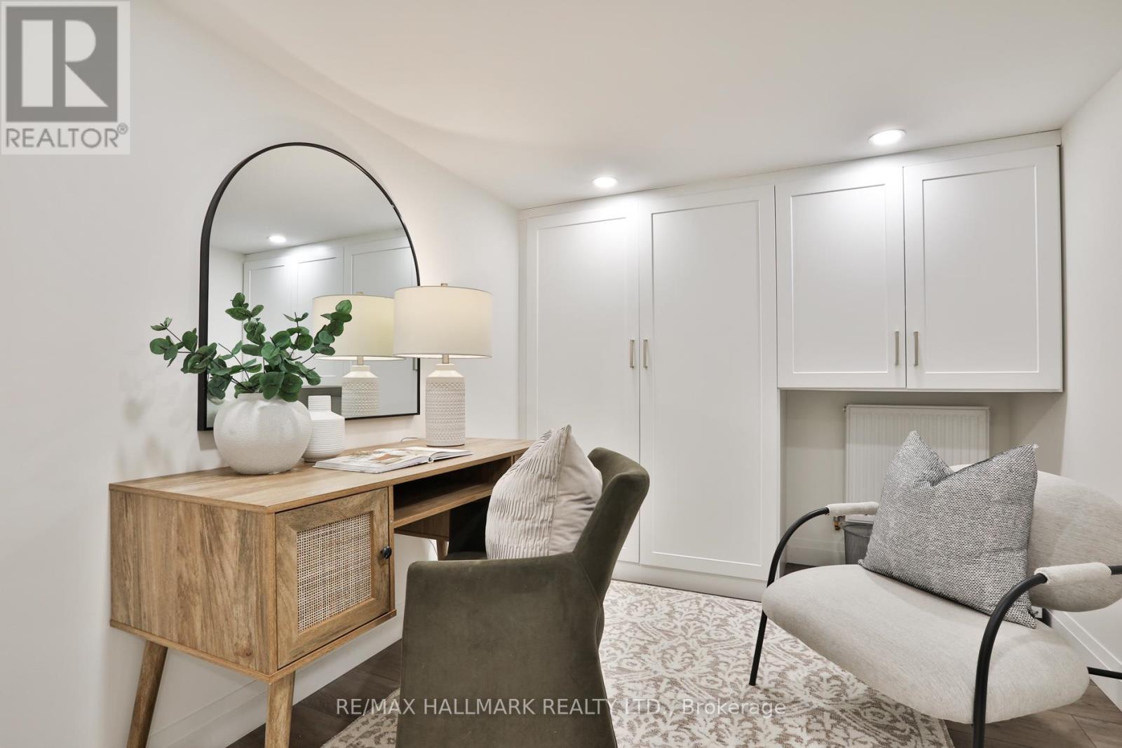 151 Chiltern Hill Road, Toronto, Ontario  M6C 3C3 - Photo 37 - C13089454