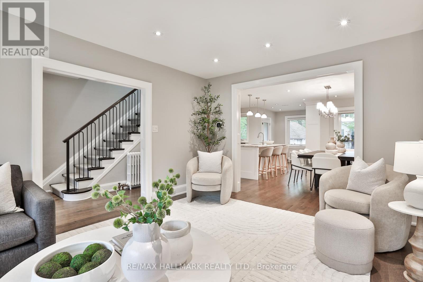 151 Chiltern Hill Road, Toronto, Ontario  M6C 3C3 - Photo 4 - C13089454
