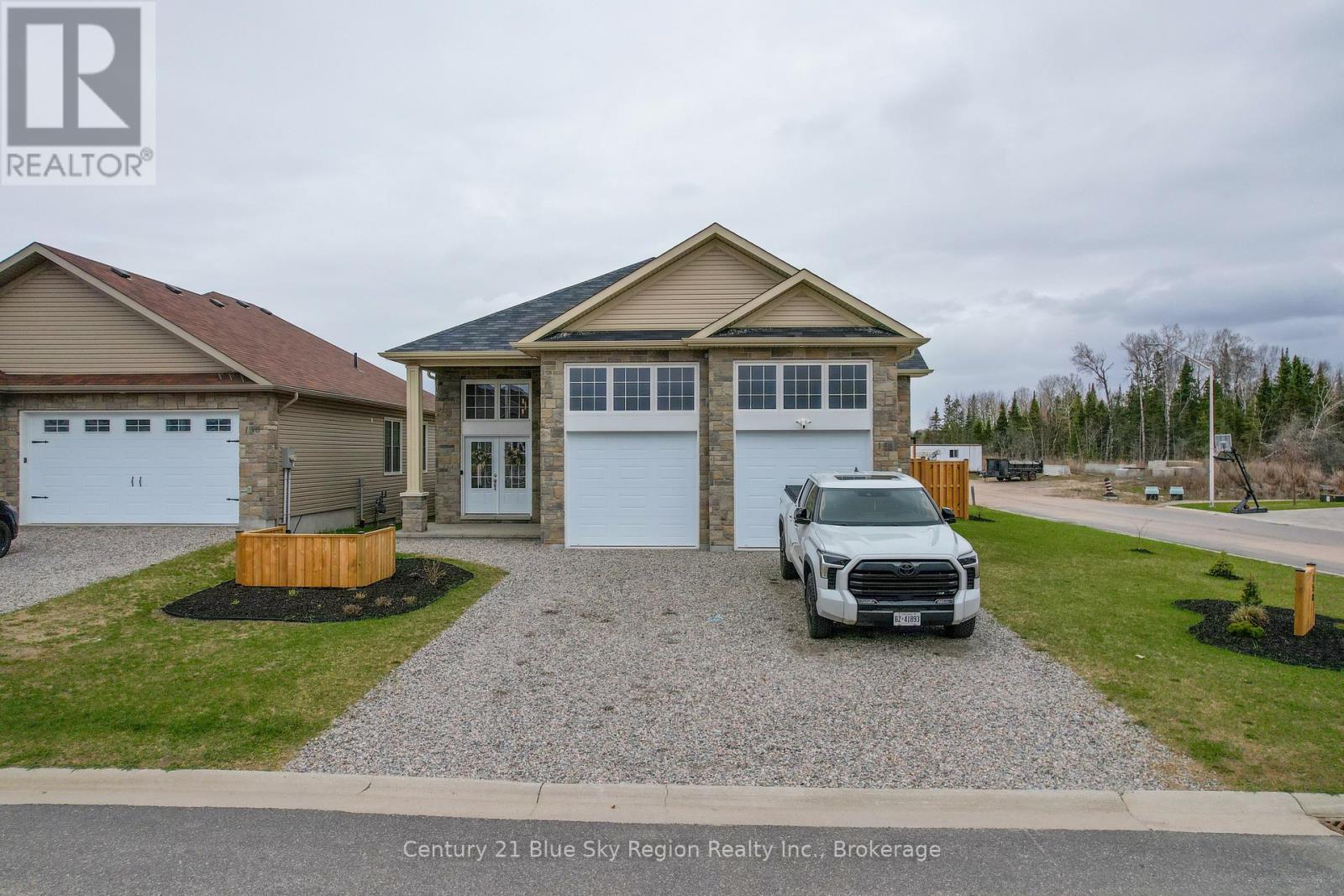 158 Turner Drive, North Bay, Ontario  P1A 0G6 - Photo 2 - X13089456