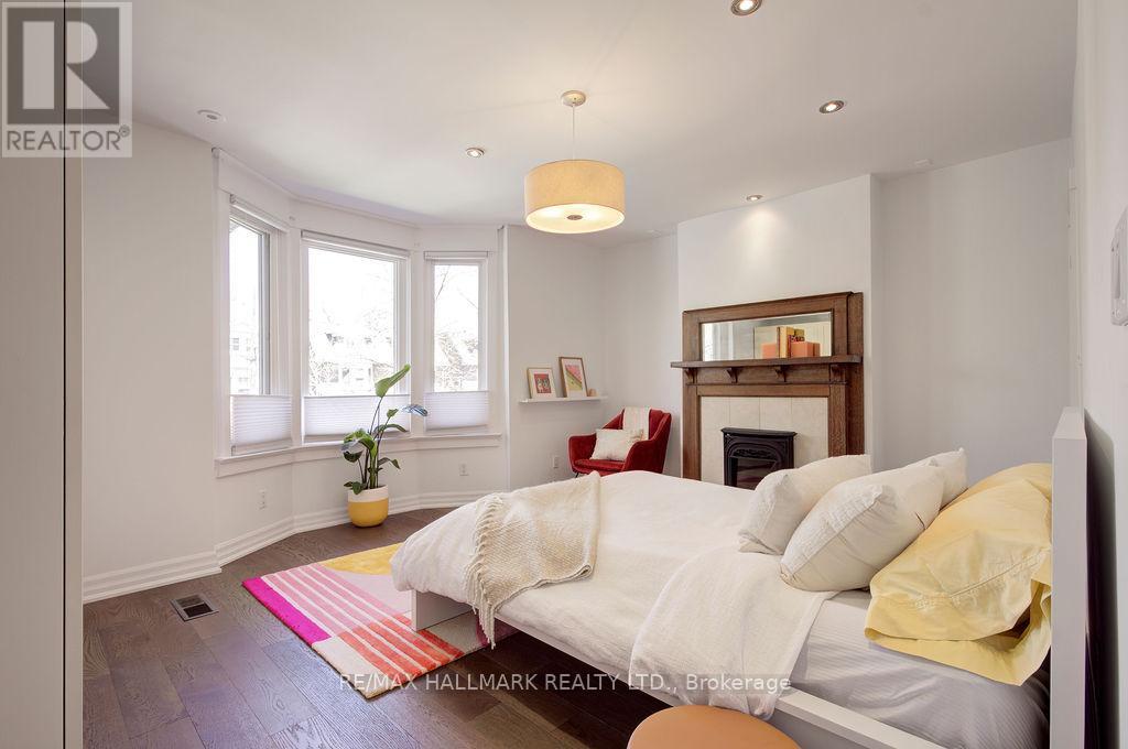 39 Dixon Avenue, Toronto, Ontario  M4L 1N4 - Photo 25 - E13089460