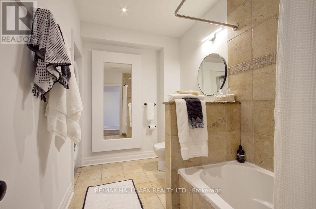39 Dixon Avenue, Toronto, Ontario  M4L 1N4 - Photo 26 - E13089460