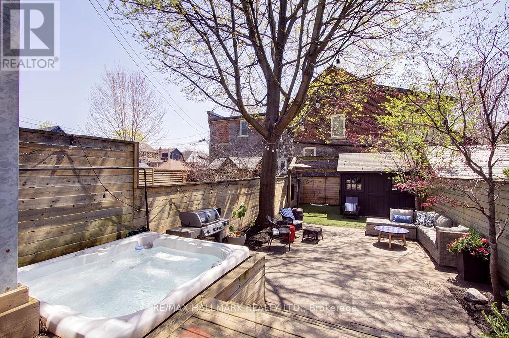 39 Dixon Avenue, Toronto, Ontario  M4L 1N4 - Photo 40 - E13089460