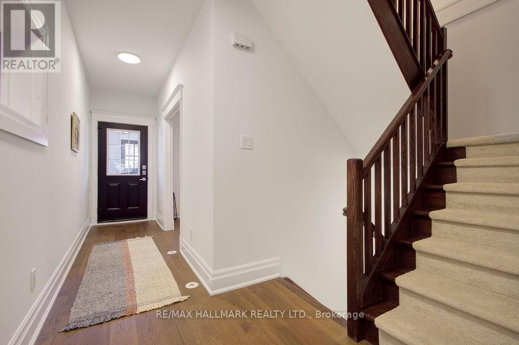 39 Dixon Avenue, Toronto, Ontario  M4L 1N4 - Photo 7 - E13089460