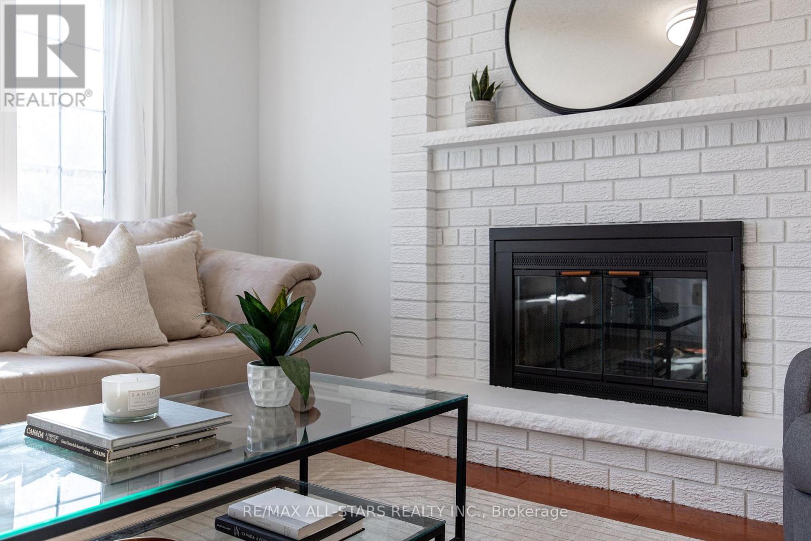 83 John Stiver Crescent, Markham, Ontario  L3R 9B3 - Photo 12 - N13089260