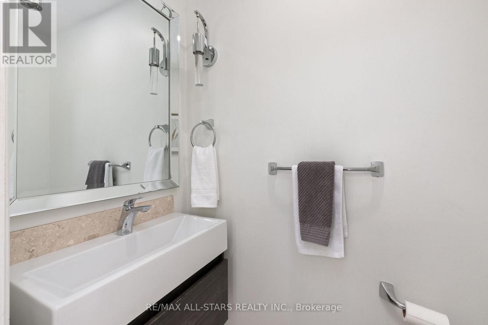 83 John Stiver Crescent, Markham, Ontario  L3R 9B3 - Photo 8 - N13089260
