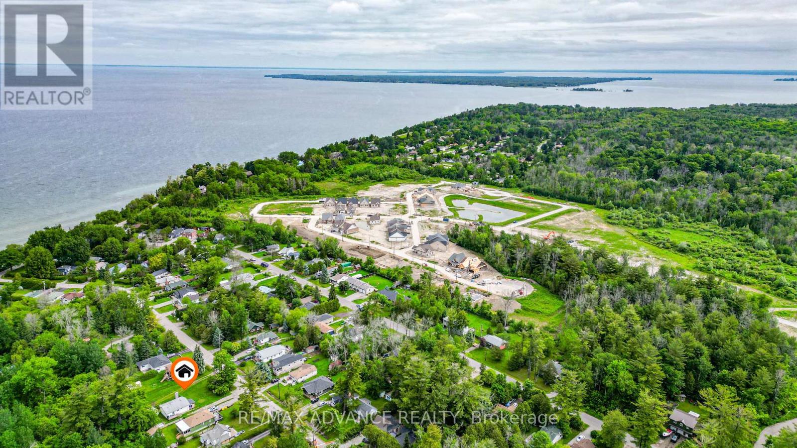 100 Dunkirk Avenue, Georgina, Ontario  L0E 1R0 - Photo 36 - N13089278