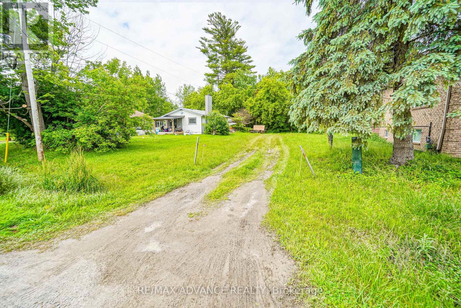 100 Dunkirk Avenue, Georgina, Ontario  L0E 1R0 - Photo 47 - N13089278
